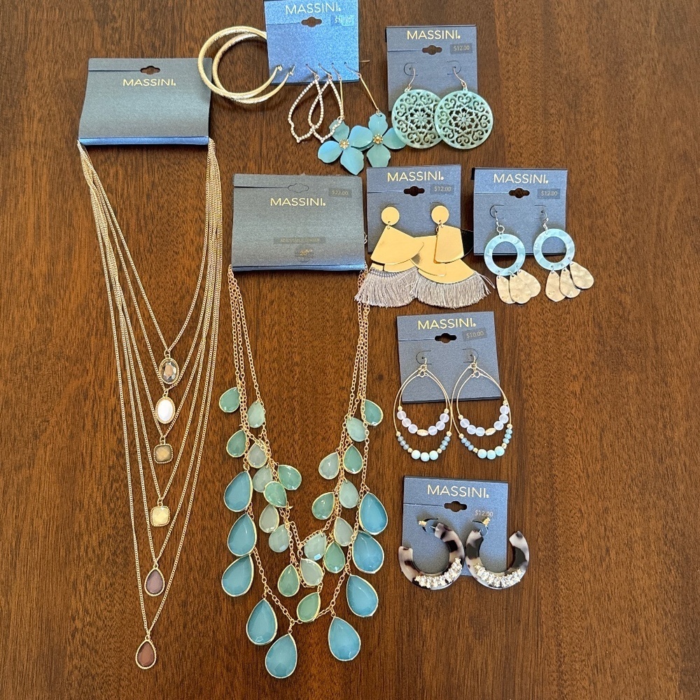 Massini Jewelry Lot Green Teal Blue Gold Tone Earrings (8) And Necklaces (2)